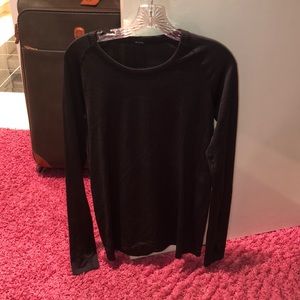 Long sleeve workout top